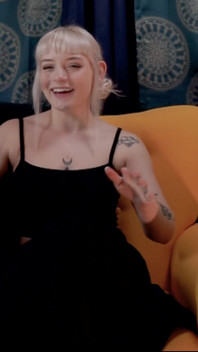 Naomi Nash Interview plus solo-Spiel