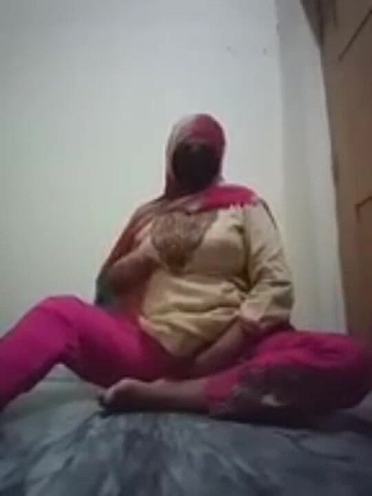 Ashu0286: Seks videosu Hintli yenge seks videosu