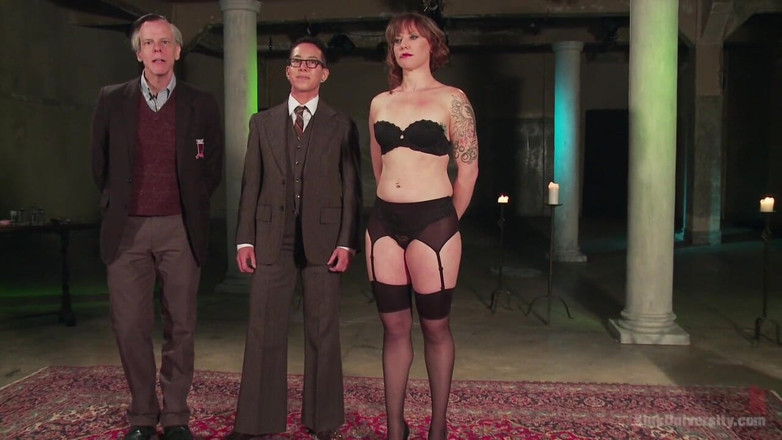 Kink University: Giocoso e doloroso: muove il controllo e gioca con i...