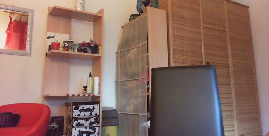 Nicoletta Embassi: Сьогодні Ніколетта хоче зробити гарну рольову гру італійською мовою і сильно принижує цю повію вашої дружини