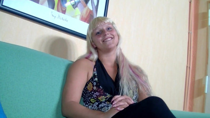 Swinger Friends Germany: I'm looking for nice girls for fashion shoots