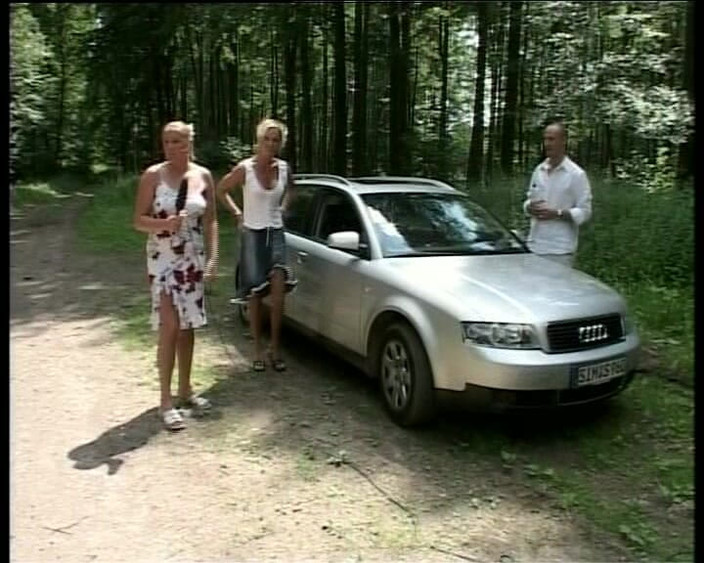 German's MILF: Cette MILF allemande à forte poitrine aime faire plaisir à un mec...