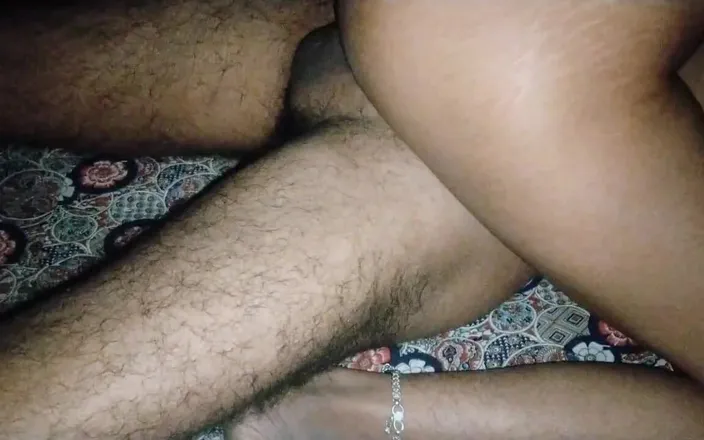 CHOUDHARYJAAN: Super Hot Stepsister Spend One Night with Her Stepbrother