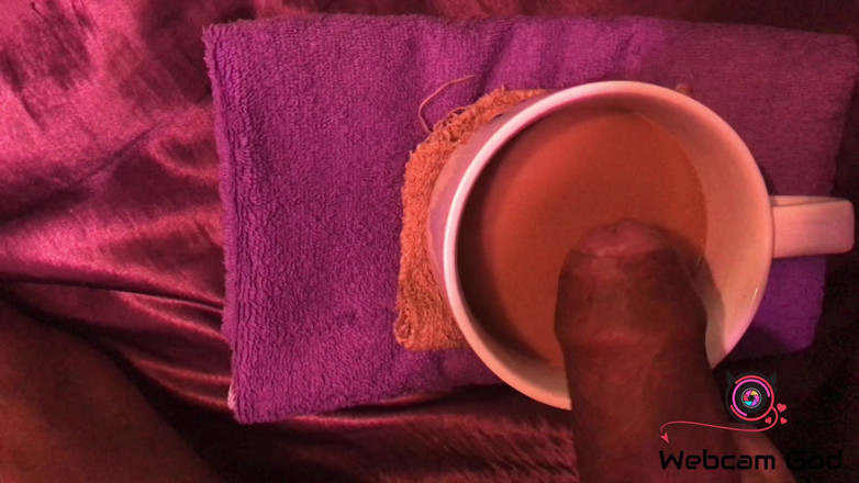 Arthur Eden aka Webcam God: Crema en mi café (ep.2) (4k)