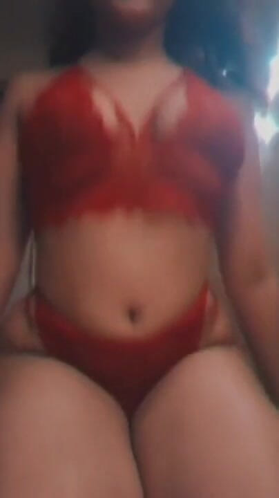 Chubby Asian Girl in Red Lingerie (Anushka jazz) Chubby Asian Girl in Red Lingerie (Anushka jazz)