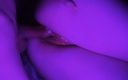 Violet Purple Fox: Minha buceta molhada está esperando por pau Close-up. Suculenta 18+ buceta