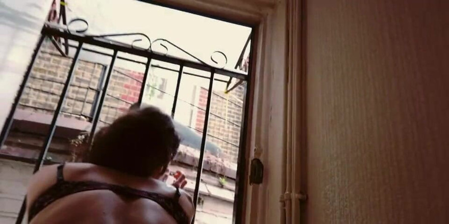 Glamour: Petite amie infidèle. S’il te plaît, baise-moi le cul puis...