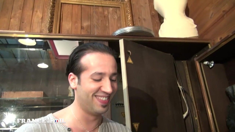 French BDSM: Vũ nữ thoát y tuổi teen hỗn hợp đụ thợ sửa...