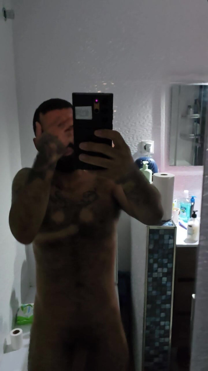 Rnly super guapo: Tocando-me sexy