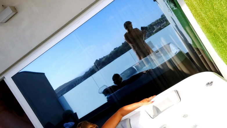 DreamStudioCouple: Hot Jacuzzi