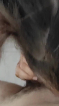 射在我的奶子上