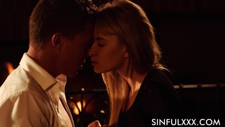 Sinfulxxx: Romantico camino sesso di SinfulXXX