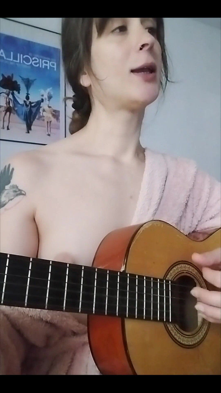 Priscila Loves You: Dla romantyków, Here's a Song - to All My Romantic Souls,...