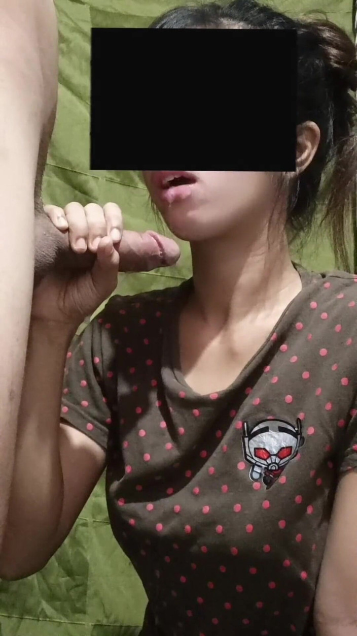 YammyPH: Pinay Girl First Time Sucking Cock