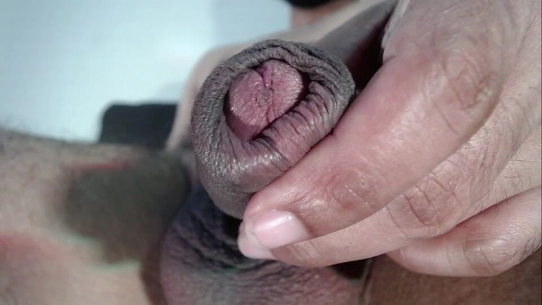 Tommhot: Gran Prepucio Mojado Negro