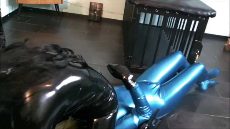 Domina Lady Vampira - SM Studio Femdom Empire: Datang lebih dekat 1/3 - kawalan pepek