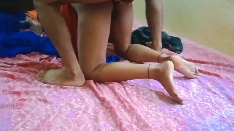 Fantacycutting: La sorellastra ha portato il fratellastro a casa tenendogli la...