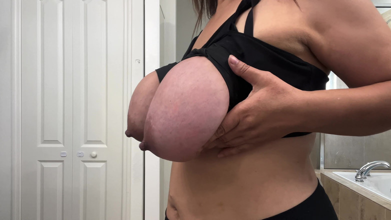 VeeVee Vixen: Tette auto schiaffo