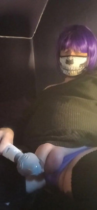 Explosive orgasm from massager with Raven LeTrap