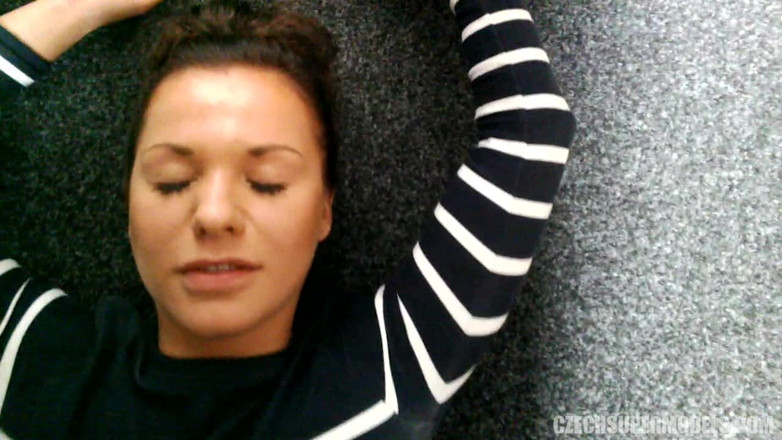 Czech Supermodels: Czech Supermodels 10: Natalie: Brunette with a Cock-worshipping Mouth