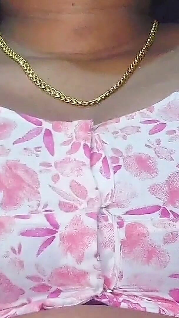 Desi Mohini: Desi Tits