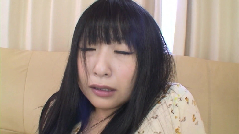 Japan Lust: Teen Kotomi Mizusawa plays with cock for the first time