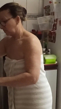 Bà rất nghịch ngợm