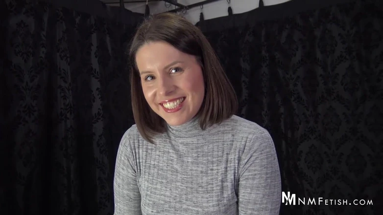 Nikky Thorne: Smoking Smiley