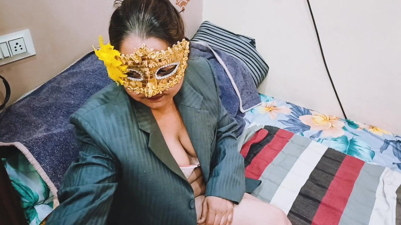 Cyan Vector32: मुझे सिगरेट पीने के लिए बनाया, और मेरे साथ शानदार सेक्स किया।