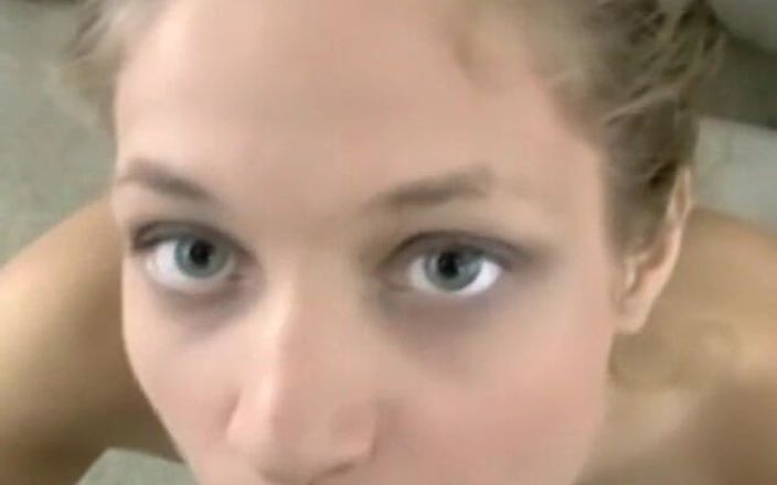 Homegrown Oral: Jessica lär sig hur man sväljer en stor kuk