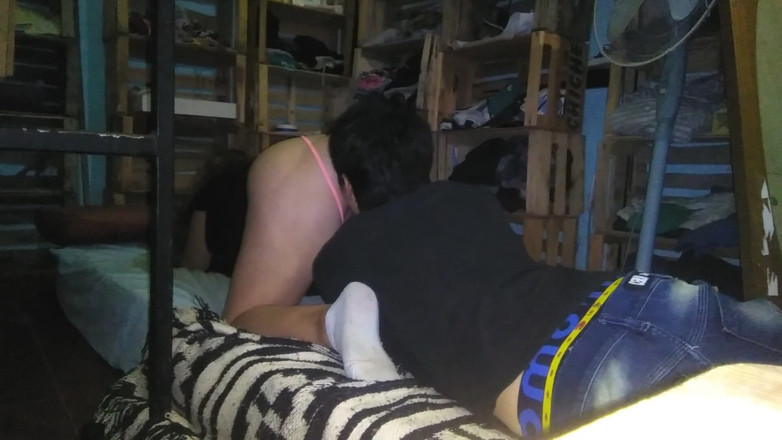 Fitcure1: Sání vagíny a zadku Puty Rica v noci v krátkých šatech