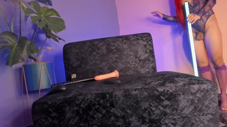 Bella Duval: De Transvesti's Enorme Kont Stuitert En Stuitert