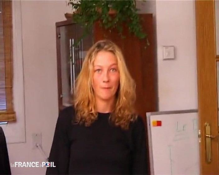 La France a Poil: 야생에서 따먹히는 정글의 소녀!