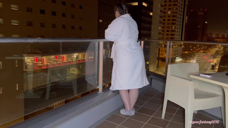Your fantasy studio: Scoreggia con una vista a Barcellona