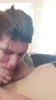 Homemade Amateur Slut Sucking Big Cock Untill He Cums in Her Mouth