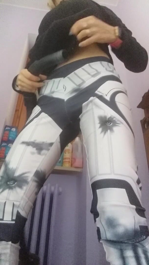 savannahamatoriale: È così sexy l'aspirapolvere!