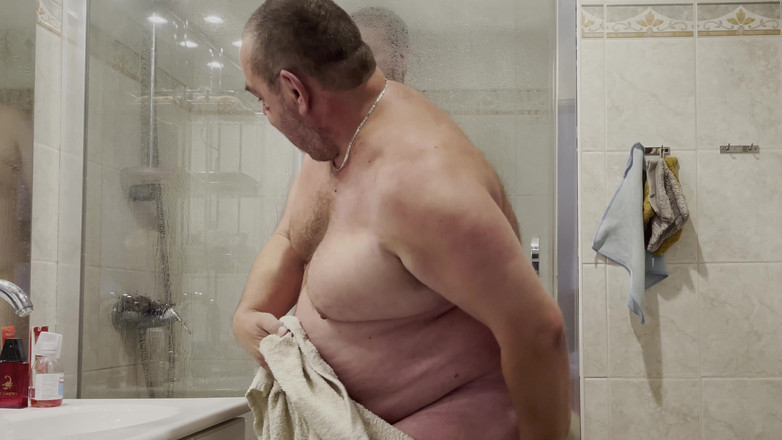 Aimeronds: Mandi air panas dengan ayah besar