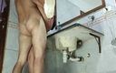 Karely Ruiz: बाथरूम में छात्र के साथ गांड चुदाई