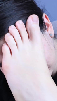 与兔子的大脚自我足崇拜