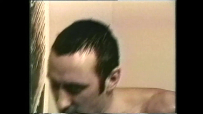 Mon Amie: Poposuna sert bir şekilde saldırın