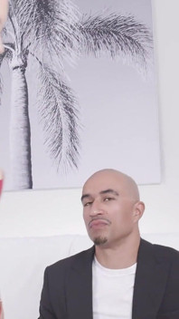 Dilf King Noire Gets His Buff Body Worshiped by Riley Star!
