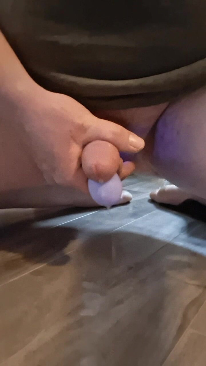 Oceanside switch: Yarağımı ve taşaklarımı sallıyorum