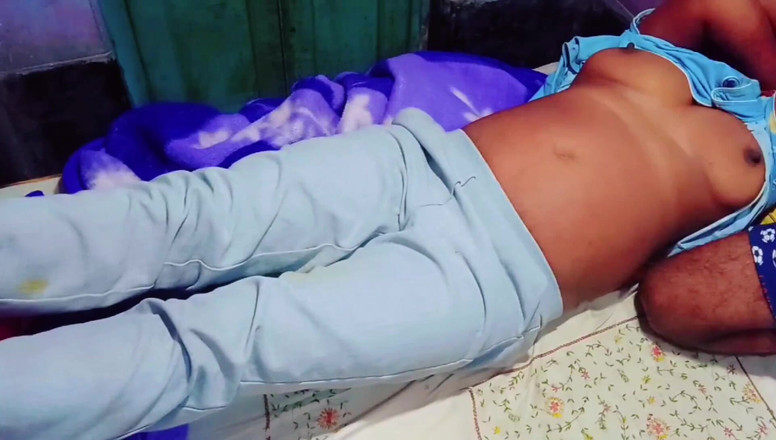 Puja bhabhi hot: Didi m’a baisé la bite et lui a aussi léché...