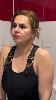 Spală-mi părul în chiuveta din bucătărie