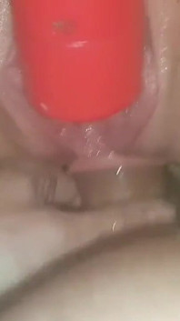 Amateur milf anal y coño fisting. Orinar en la polla