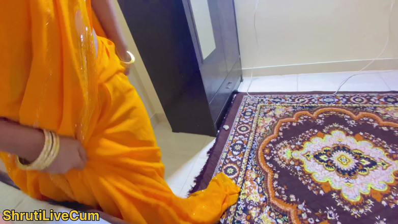 ShrutiLiveCum: Tôi muốn quan hệ tình dục với em