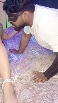 Bugün üvey Didi'nin vedasıydı ve bütün gün kayınbirasının evine gitmeden önce benden bangles satın aldı.