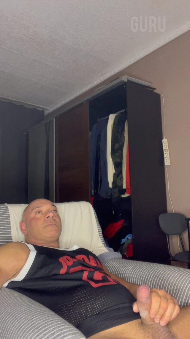 Mr Guru Home Wank Jerk (Mr. Guru) Mr Guru Home Wank Jerk (Mr. Guru)