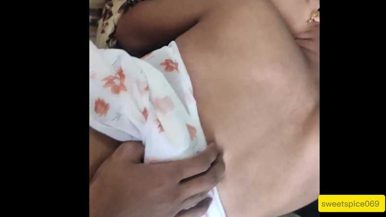 Sweet Spice: सौतेले भाई के साथ स्वीटी दीदी रंडी की भाग-2 की जोरदार चुदाई
