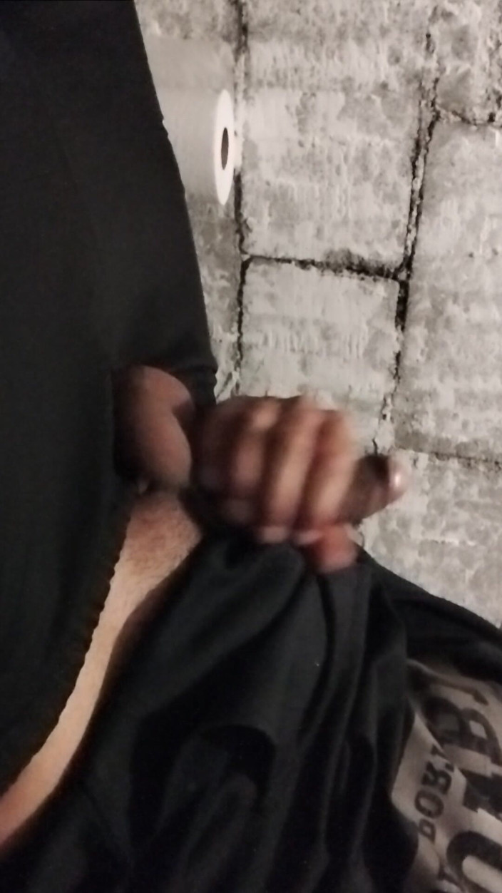 AlexAlejandro13: Se Acabó El Primero Tiempo Y Me Pongo Caliente
